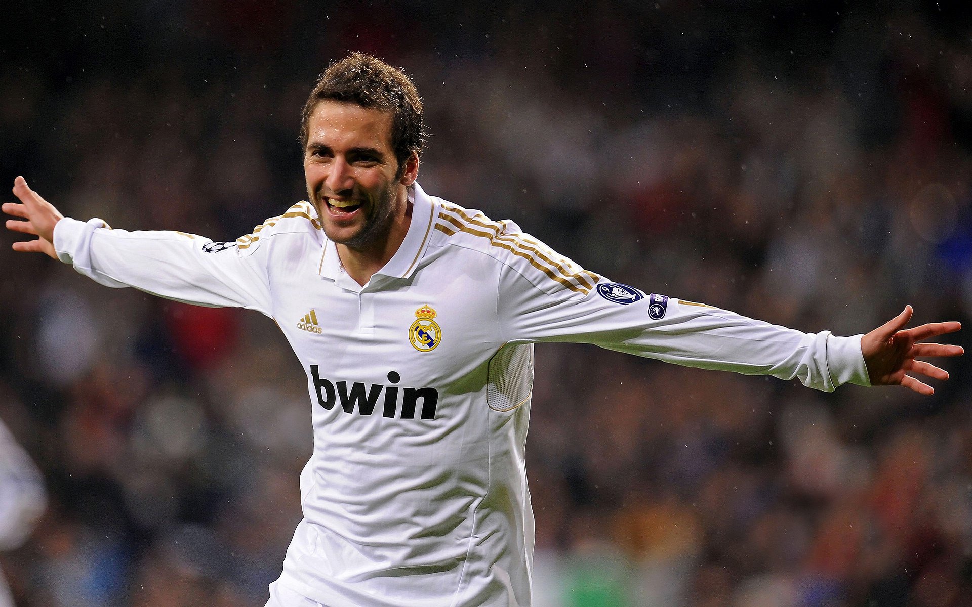 英超激战不断：悬念、精彩、惊喜交织！，英超英超